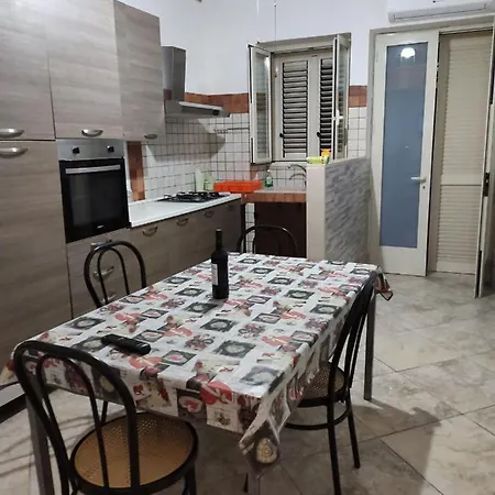 Casa Vacanza Teresa Dix Torre Lapillo